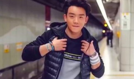 娱乐圈吃瓜爆料助理,揭秘明星幕后故事